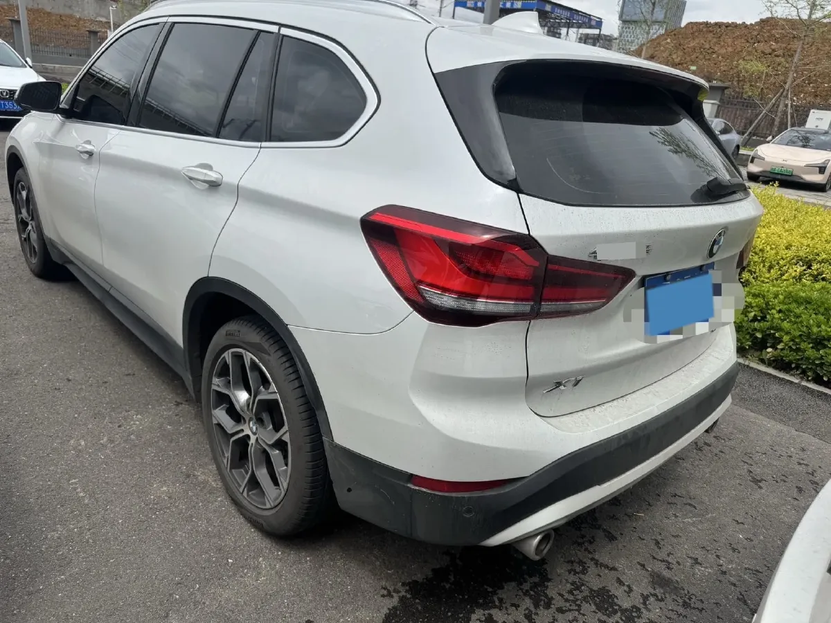 2022 BMW X1 2.0T 192HP L4 7DCT,autocango,china used car exporter,china ev exporter,chinese used car exporter,chinese used ev exporter