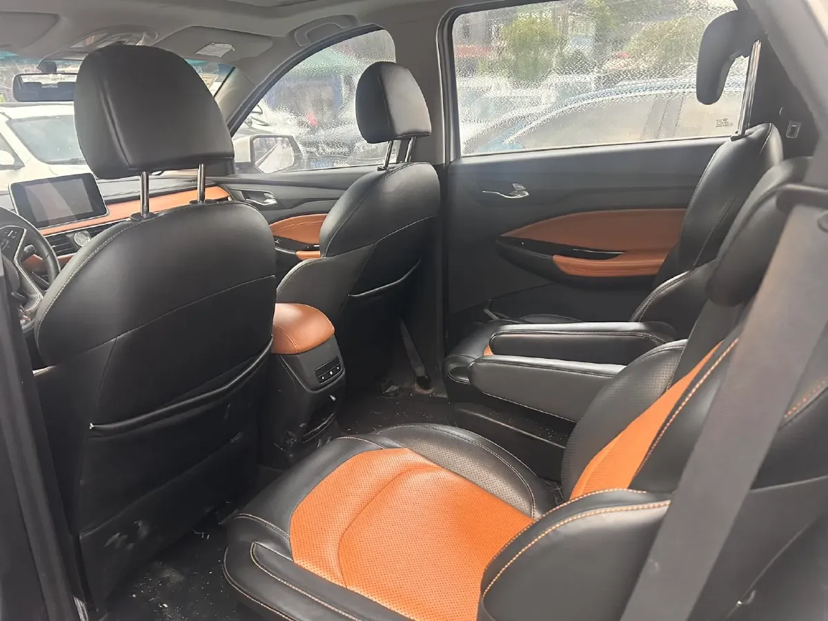 2018 WuLing HongGuang S3 1.5L 112HP L4 6MT,autocango,china used car exporter,china ev exporter,chinese used car exporter,chinese used ev exporter