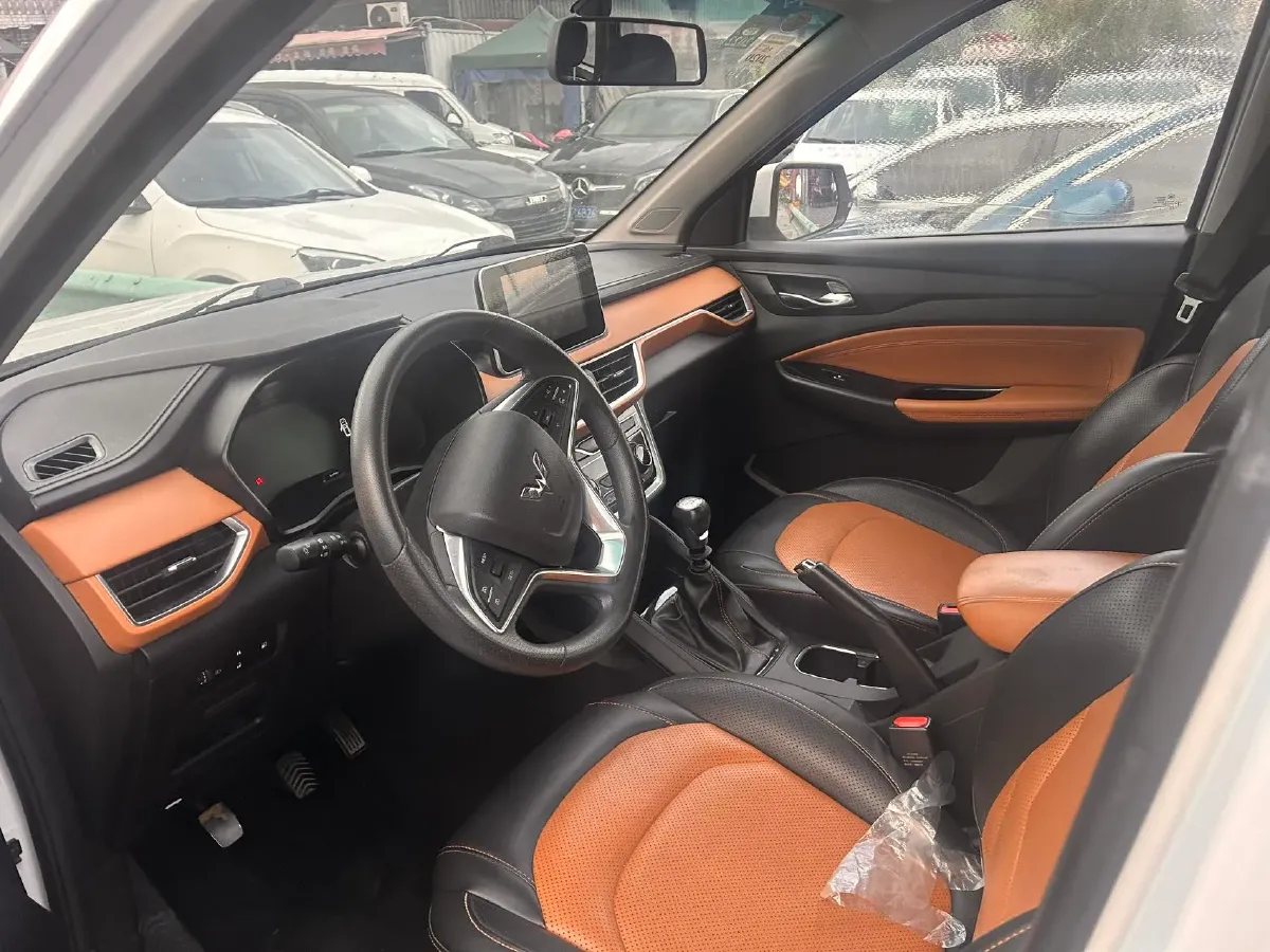 2018 WuLing HongGuang S3 1.5L 112HP L4 6MT,autocango,china used car exporter,china ev exporter,chinese used car exporter,chinese used ev exporter