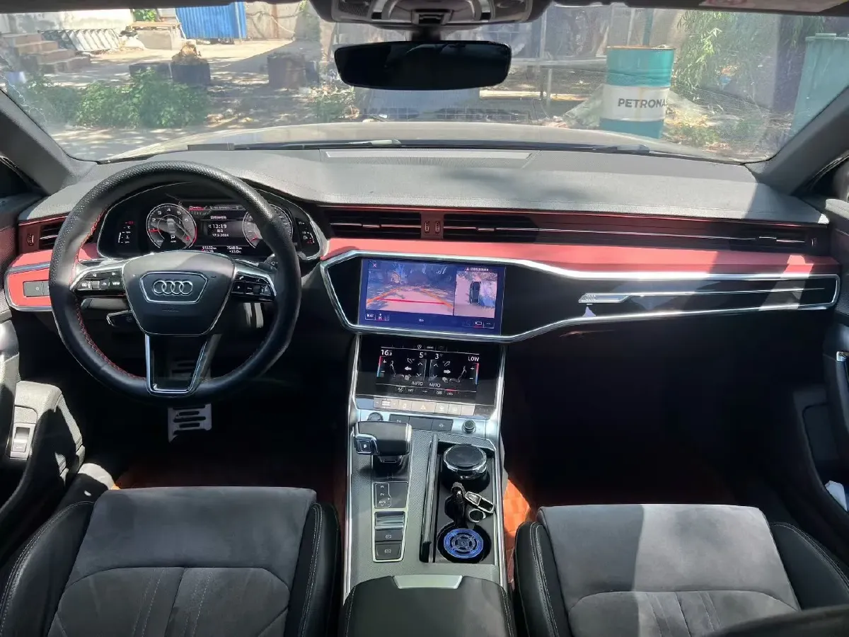 2021 Audi A6L 2.0T 224HP L4 7DCT,autocango,china used car exporter,china ev exporter,chinese used car exporter,chinese used ev exporter