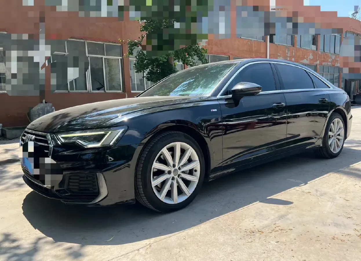 2021 Audi A6L 2.0T 224HP L4 7DCT,autocango,china used car exporter,china ev exporter,chinese used car exporter,chinese used ev exporter