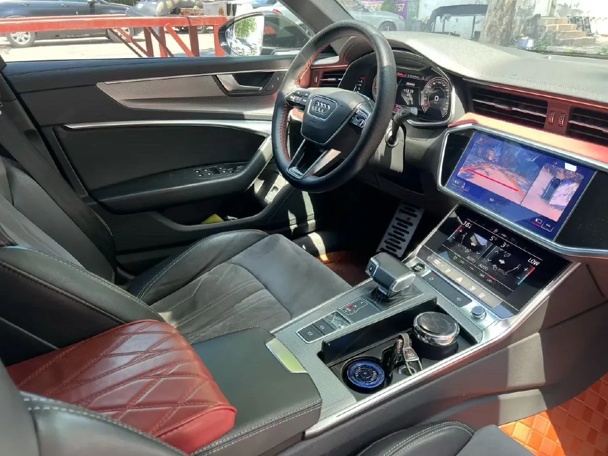 2021 Audi A6L 2.0T 224HP L4 7DCT,autocango,china used car exporter,china ev exporter,chinese used car exporter,chinese used ev exporter