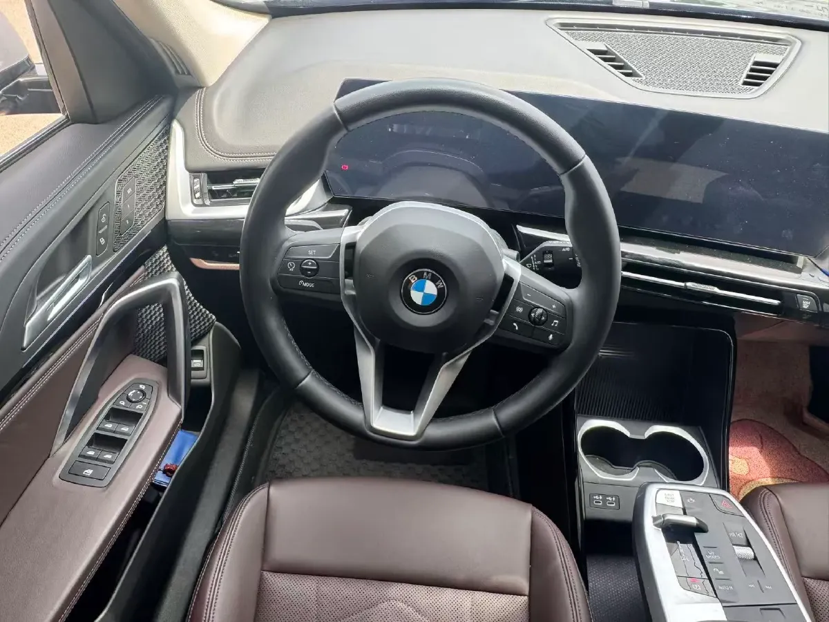 2023 BMW X1 1.5T 156HP L3 7DCT,autocango,china used car exporter,china ev exporter,chinese used car exporter,chinese used ev exporter