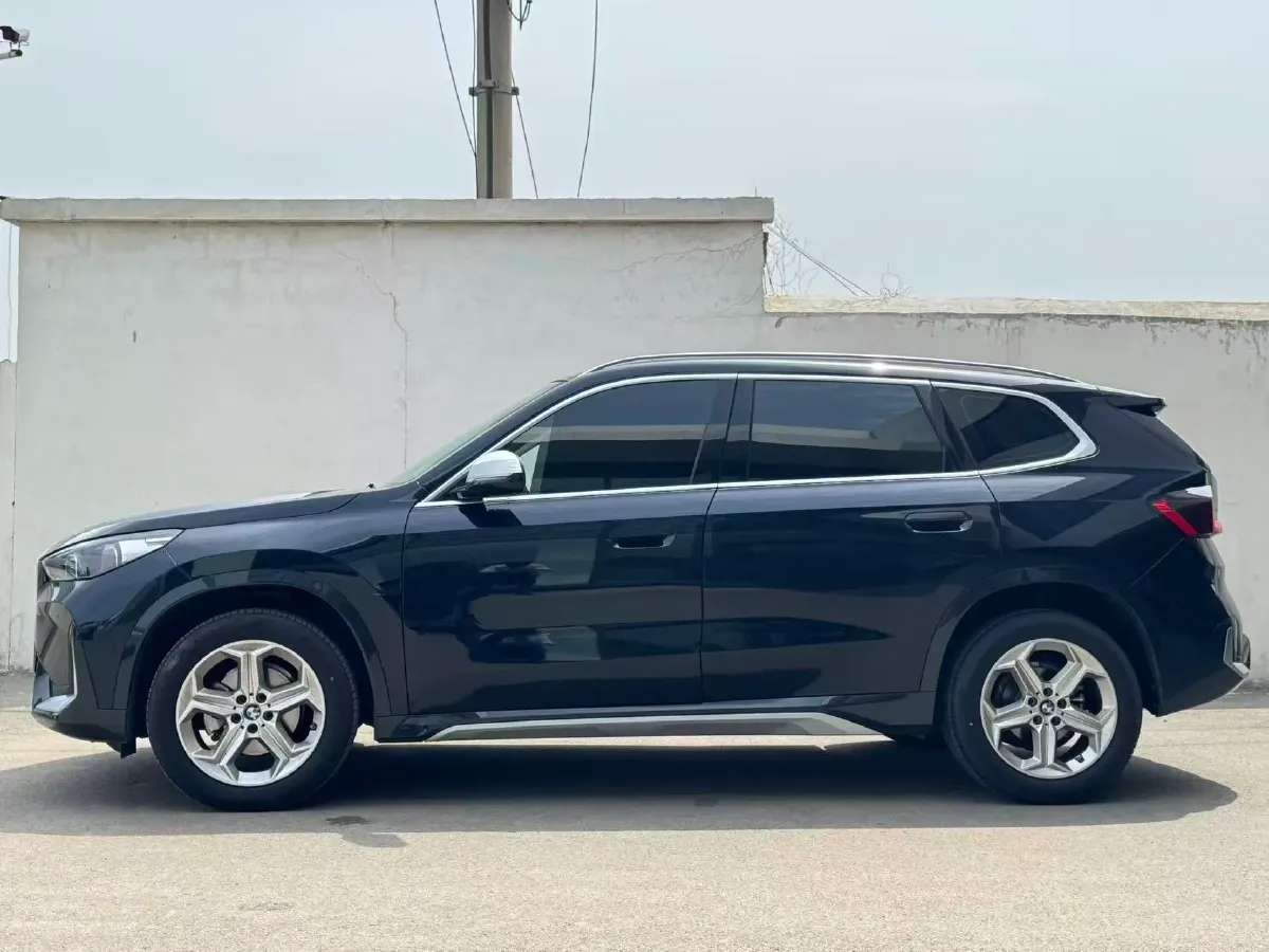 2023 BMW X1 1.5T 156HP L3 7DCT,autocango,china used car exporter,china ev exporter,chinese used car exporter,chinese used ev exporter
