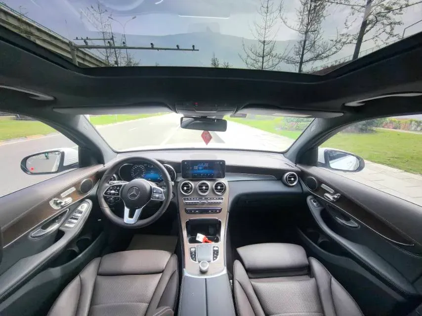 2020 Mercedes-Benz GLC Class 2.0T 258HP L4 9AT,autocango,china used car exporter,china ev exporter,chinese used car exporter,chinese used ev exporter