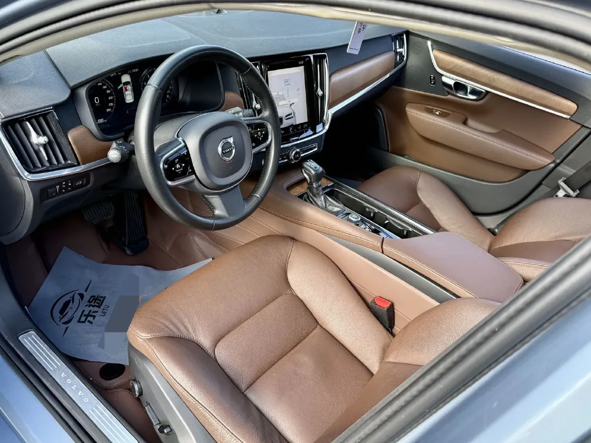 2020 Volvo S90 2.0T 254HP L4 8AT,autocango,china used car exporter,china ev exporter,chinese used car exporter,chinese used ev exporter