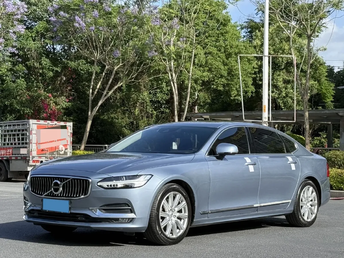 2020 Volvo S90 2.0T 254HP L4 8AT,autocango,china used car exporter,china ev exporter,chinese used car exporter,chinese used ev exporter