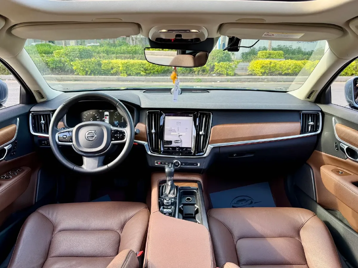 2020 Volvo S90 2.0T 254HP L4 8AT,autocango,china used car exporter,china ev exporter,chinese used car exporter,chinese used ev exporter