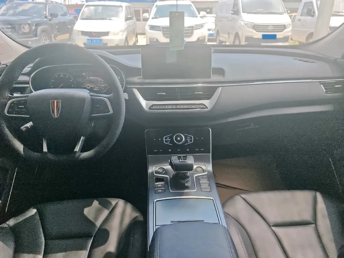 2022 HongQi H5 1.5T 169HP L4 7DCT,autocango,china used car exporter,china ev exporter,chinese used car exporter,chinese used ev exporter