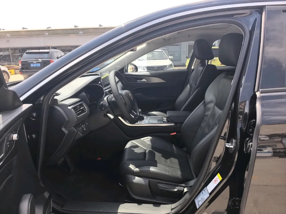 2022 HongQi H5 1.5T 169HP L4 7DCT,autocango,china used car exporter,china ev exporter,chinese used car exporter,chinese used ev exporter