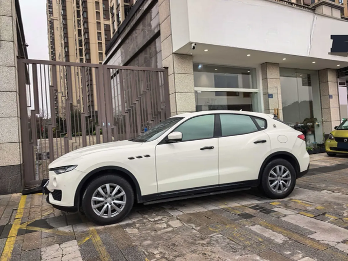 2018 Maserati Levante 3.0T 350HP V6 8AT,autocango,china used car exporter,china ev exporter,chinese used car exporter,chinese used ev exporter