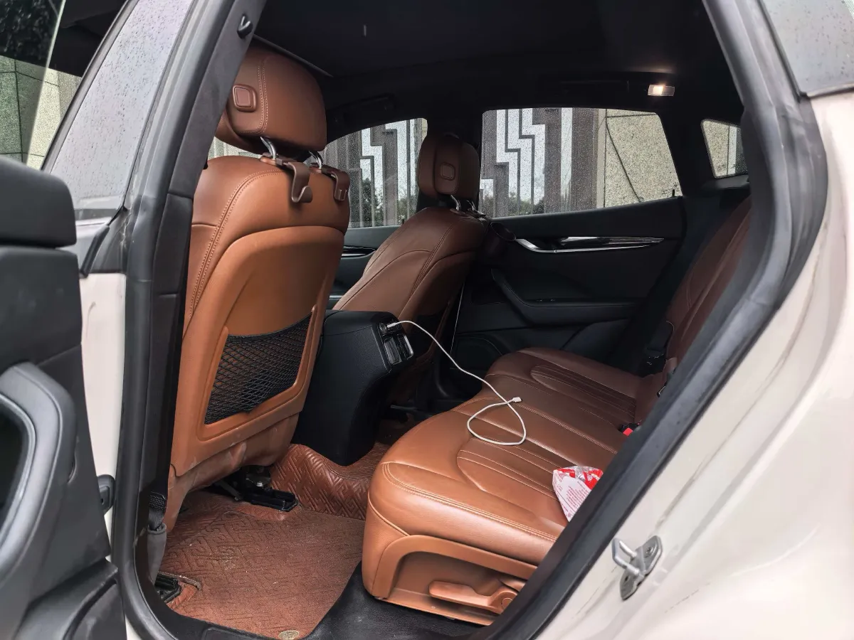 2018 Maserati Levante 3.0T 350HP V6 8AT,autocango,china used car exporter,china ev exporter,chinese used car exporter,chinese used ev exporter