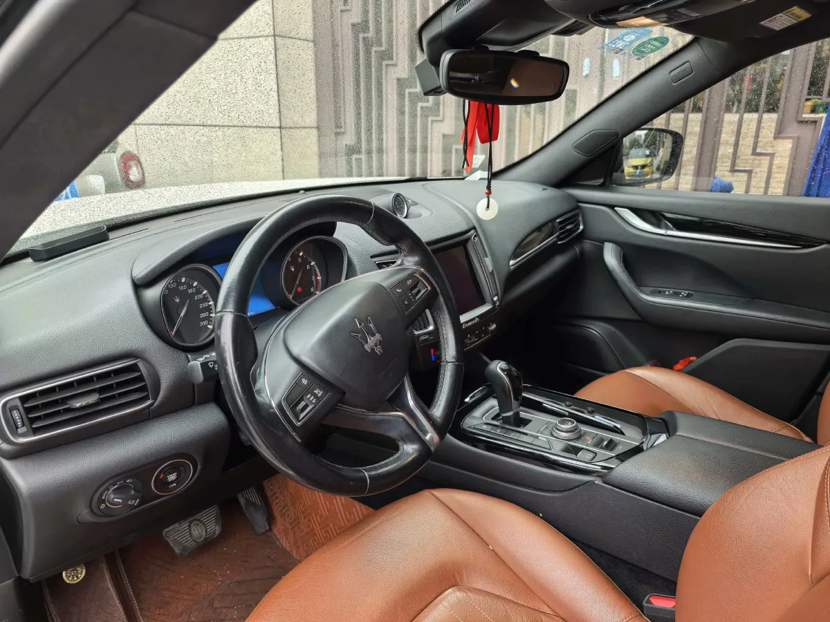 2018 Maserati Levante 3.0T 350HP V6 8AT,autocango,china used car exporter,china ev exporter,chinese used car exporter,chinese used ev exporter