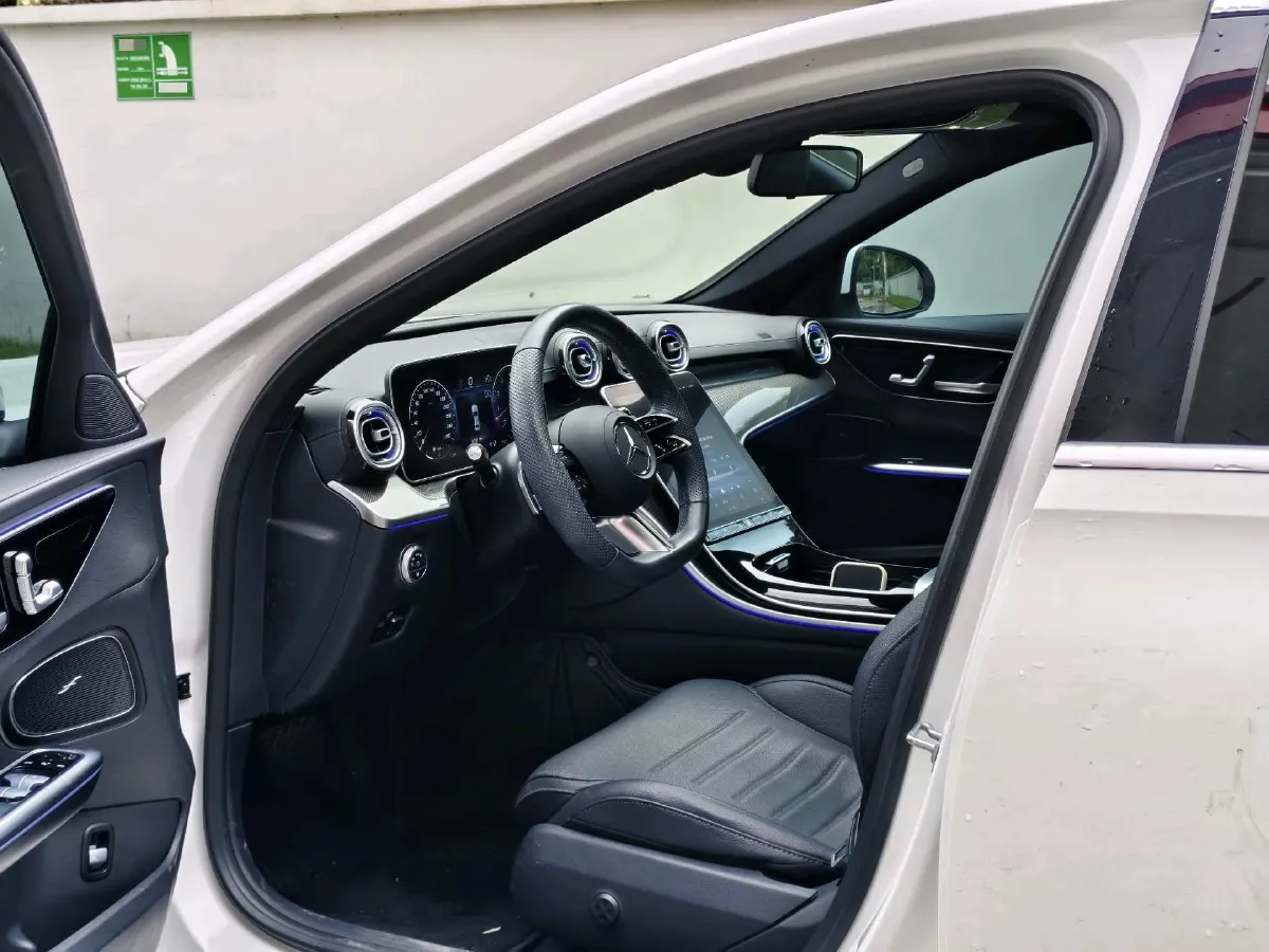 2023 Mercedes-Benz C Class 1.5T 204HP L4 9AT,autocango,china used car exporter,china ev exporter,chinese used car exporter,chinese used ev exporter