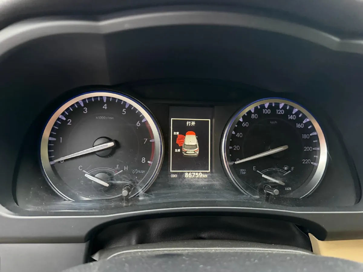 2018 Jeep Grand Commander 2.0T 265HP L4 9AT,autocango,china used car exporter,china ev exporter,chinese used car exporter,chinese used ev exporter