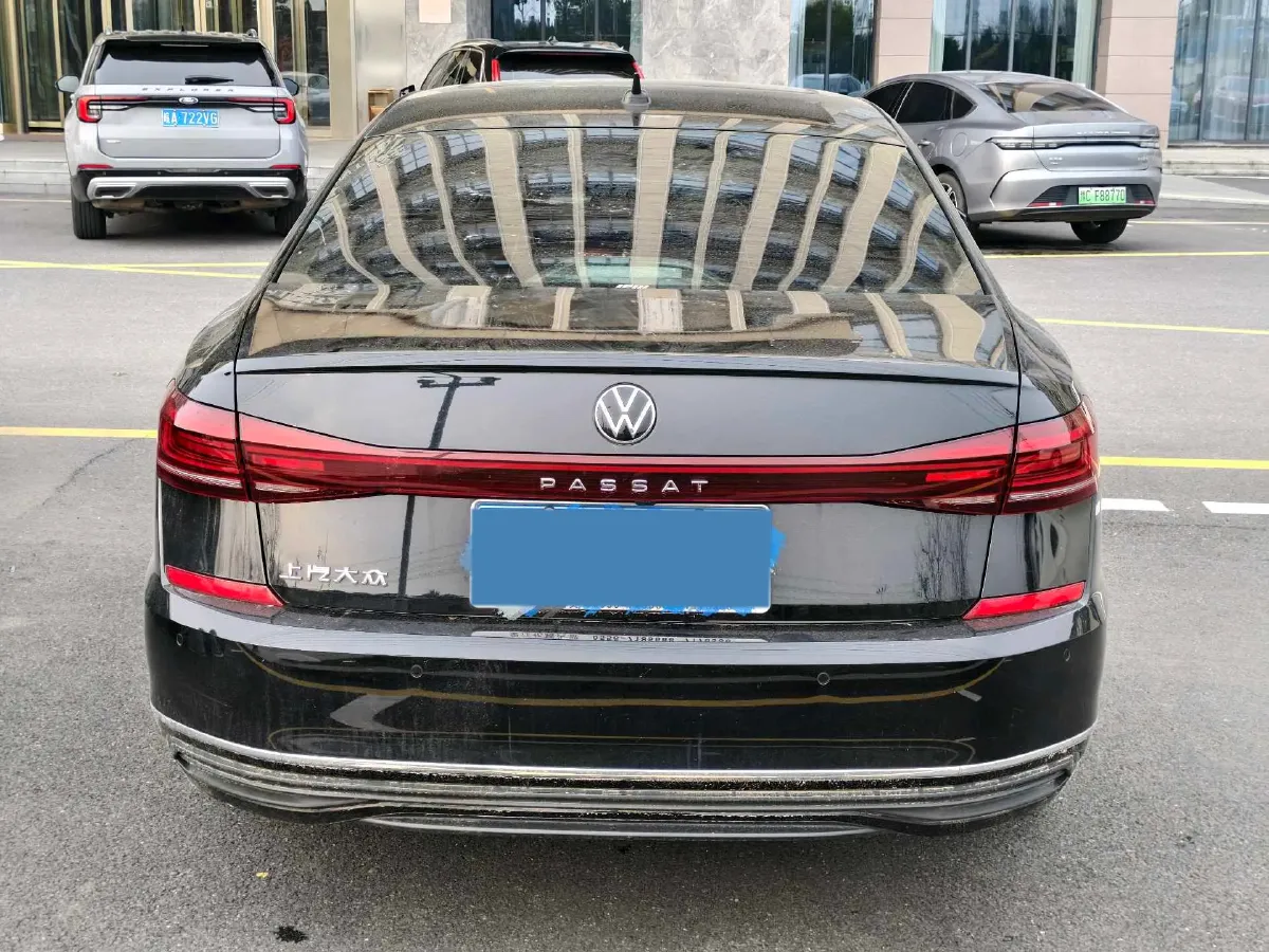 2025 Volkswagen Passat 2.0T 186HP L4 7DCT,autocango,china used car exporter,china ev exporter,chinese used car exporter,chinese used ev exporter