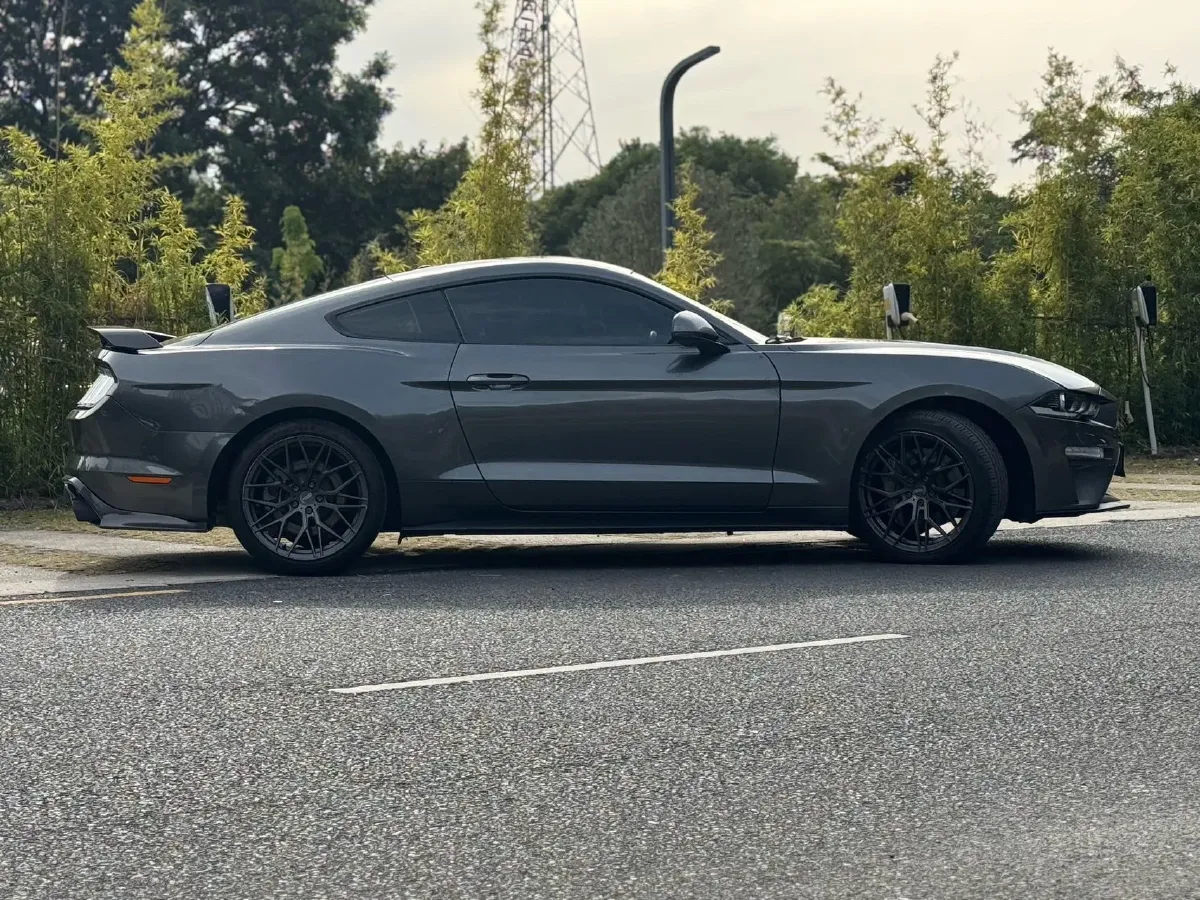 2020 Ford Mustang 2.3T 299HP L4 10AT,autocango,china used car exporter,china ev exporter,chinese used car exporter,chinese used ev exporter