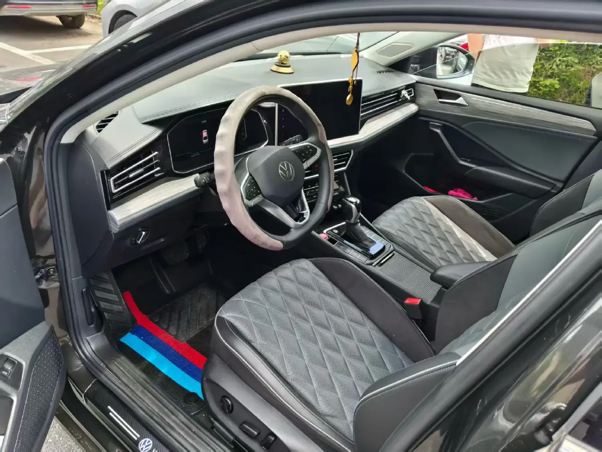 2023 Volkswagen Sagitar 1.5T 160HP L4 7DCT,autocango,china used car exporter,china ev exporter,chinese used car exporter,chinese used ev exporter