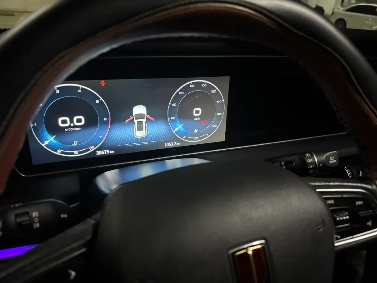 2022 HongQi HS5 2.0T 224HP L4 6AT,autocango,china used car exporter,china ev exporter,chinese used car exporter,chinese used ev exporter