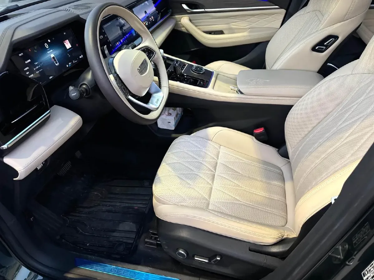 2025 Geely Monjaro 2.0T 238HP L4 8AT,autocango,china used car exporter,china ev exporter,chinese used car exporter,chinese used ev exporter