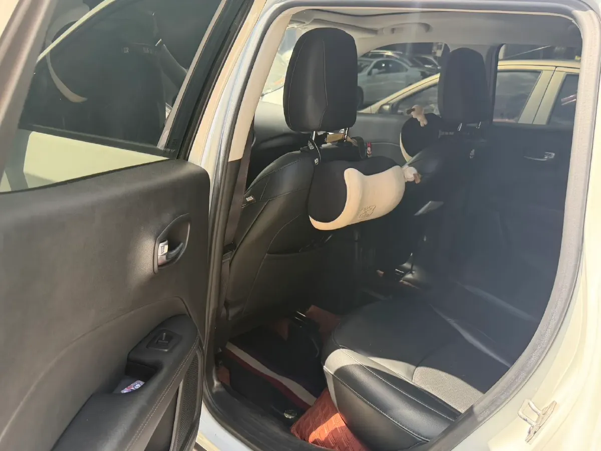 2019 Jeep Compass 1.3T 173HP L4 7DCT,autocango,china used car exporter,china ev exporter,chinese used car exporter,chinese used ev exporter