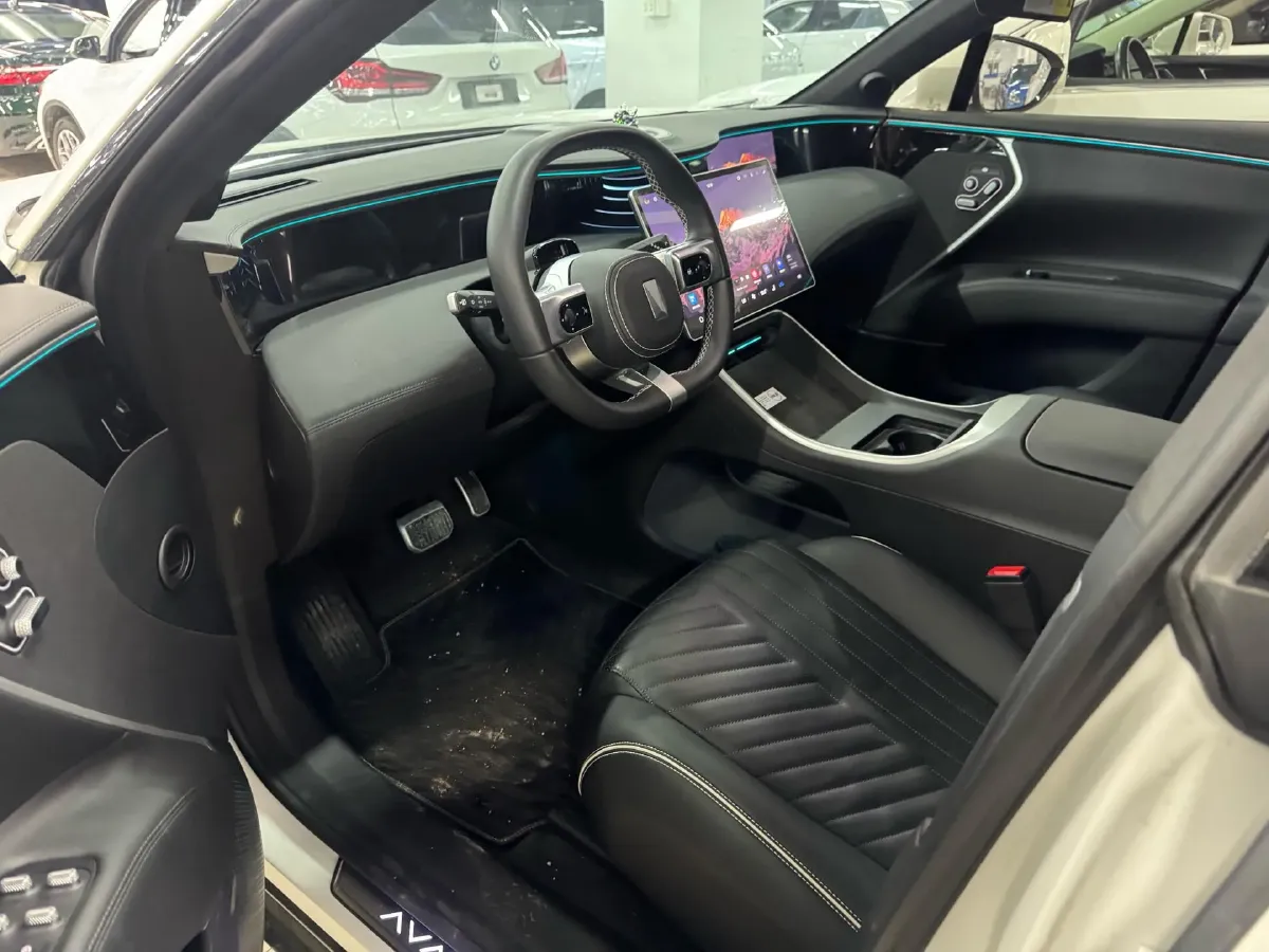 2024 Avatr 11 BEV 90KWH,autocango,china used car exporter,china ev exporter,chinese used car exporter,chinese used ev exporter