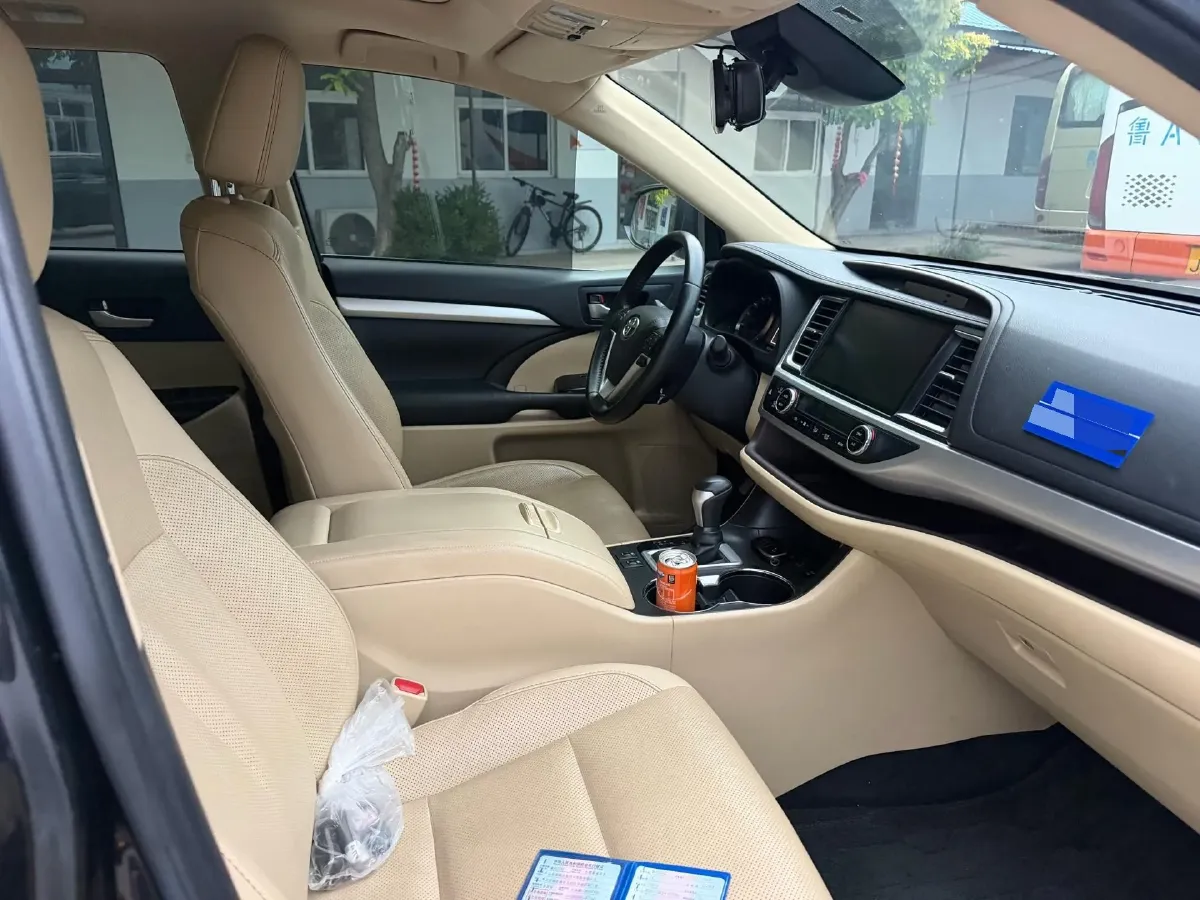 2018 Jeep Grand Commander 2.0T 265HP L4 9AT,autocango,china used car exporter,china ev exporter,chinese used car exporter,chinese used ev exporter