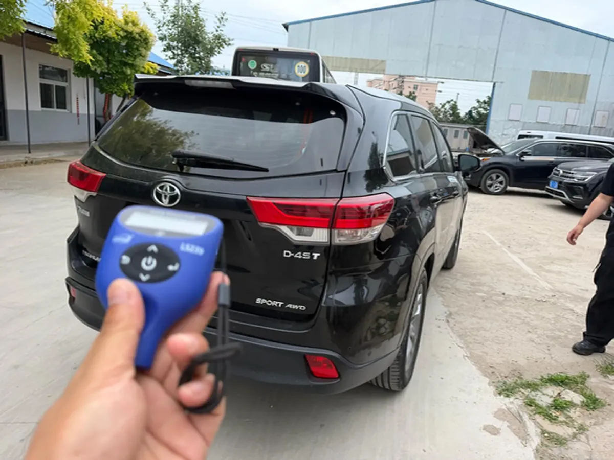 2018 Jeep Grand Commander 2.0T 265HP L4 9AT,autocango,china used car exporter,china ev exporter,chinese used car exporter,chinese used ev exporter