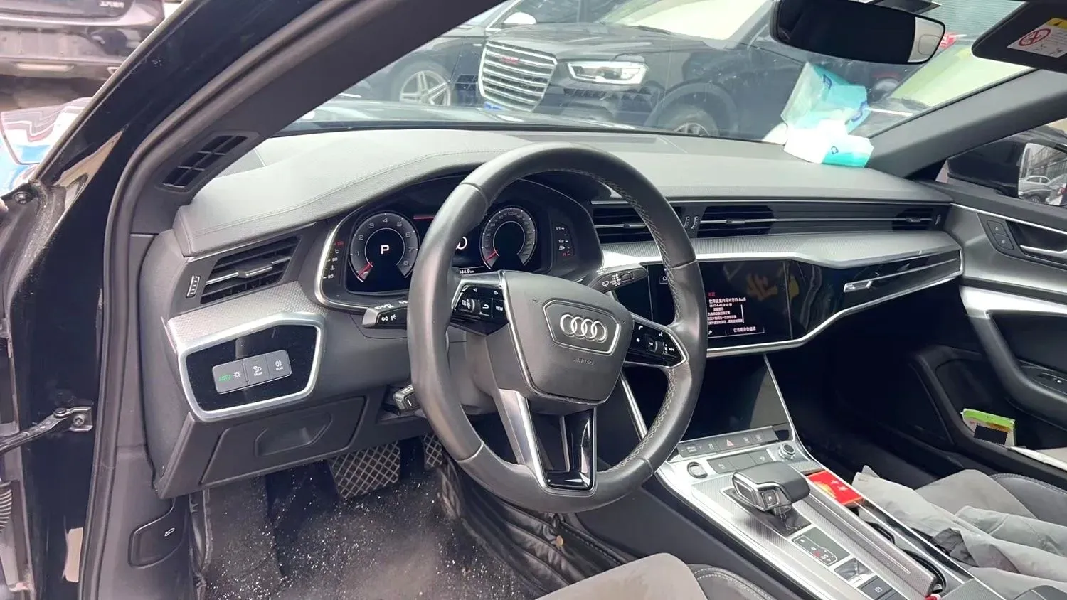 2021 Audi A6L 2.0T 224HP L4 7DCT,autocango,china used car exporter,china ev exporter,chinese used car exporter,chinese used ev exporter