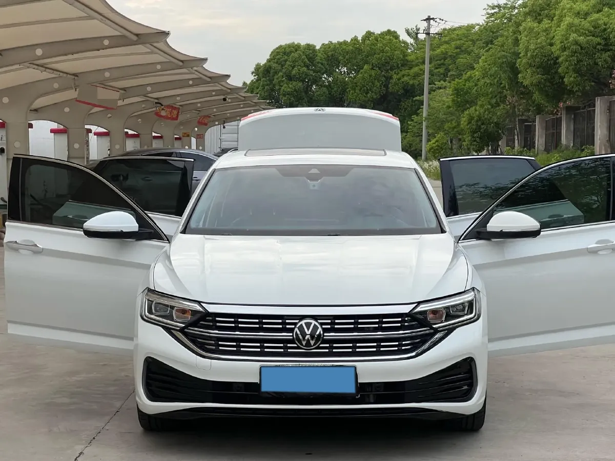 2024 Volkswagen Sagitar 1.5T 160HP L4 7DCT,autocango,china used car exporter,china ev exporter,chinese used car exporter,chinese used ev exporter