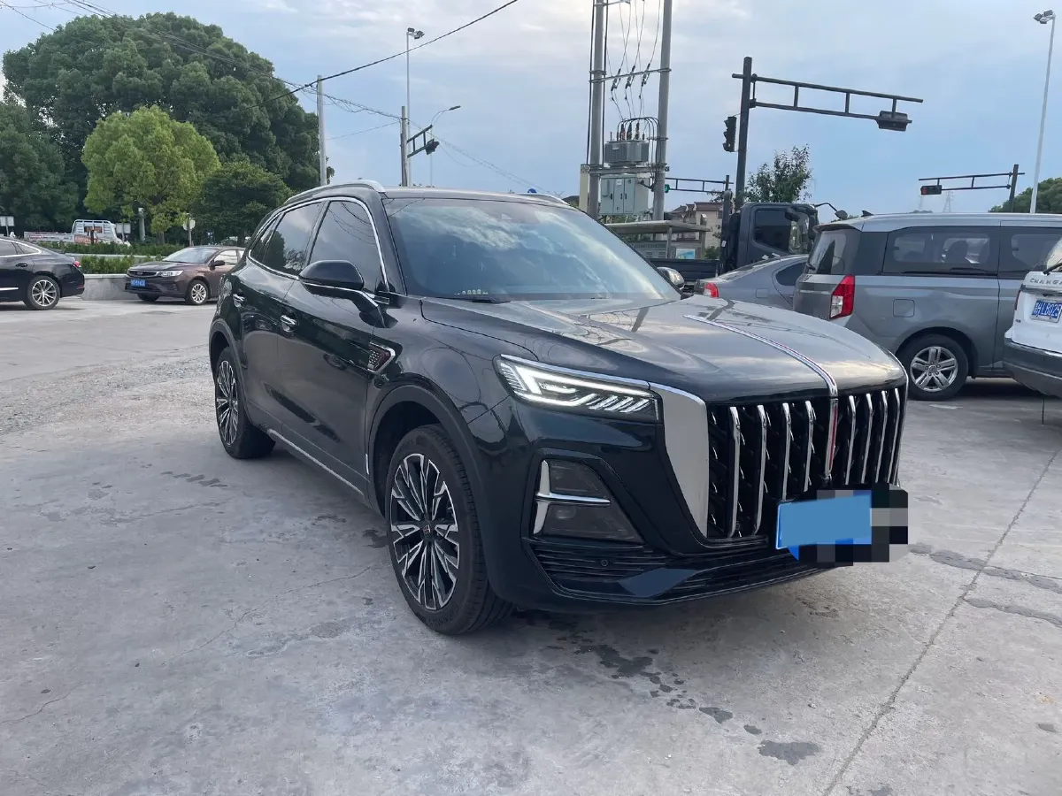 2025 HongQi HS5 2.0T 252HP L4 8AT,autocango,china used car exporter,china ev exporter,chinese used car exporter,chinese used ev exporter