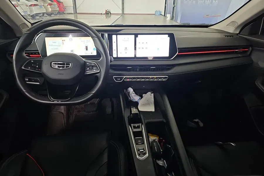 2022 Geely Binray 1.5T 181HP L4 7DCT,autocango,china used car exporter,china ev exporter,chinese used car exporter,chinese used ev exporter