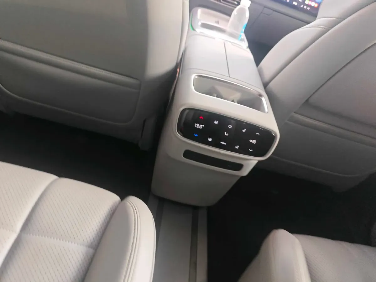 2025 Deepal S09 REEV 150HP REEV,autocango,china used car exporter,china ev exporter,chinese used car exporter,chinese used ev exporter