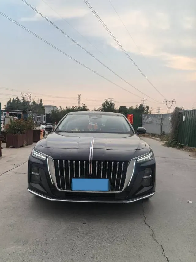 2023 HongQi H5 2.0T 224HP L4 8AT,autocango,china used car exporter,china ev exporter,chinese used car exporter,chinese used ev exporter