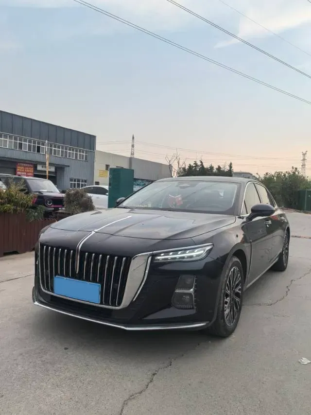 2023 HongQi H5 2.0T 224HP L4 8AT,autocango,china used car exporter,china ev exporter,chinese used car exporter,chinese used ev exporter