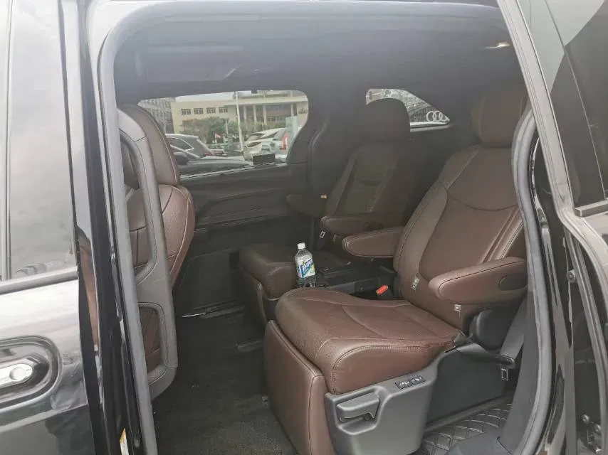 2023 Toyota Sienna 2.5L 189HP L4 E-CVT Hybrid,autocango,china used car exporter,china ev exporter,chinese used car exporter,chinese used ev exporter