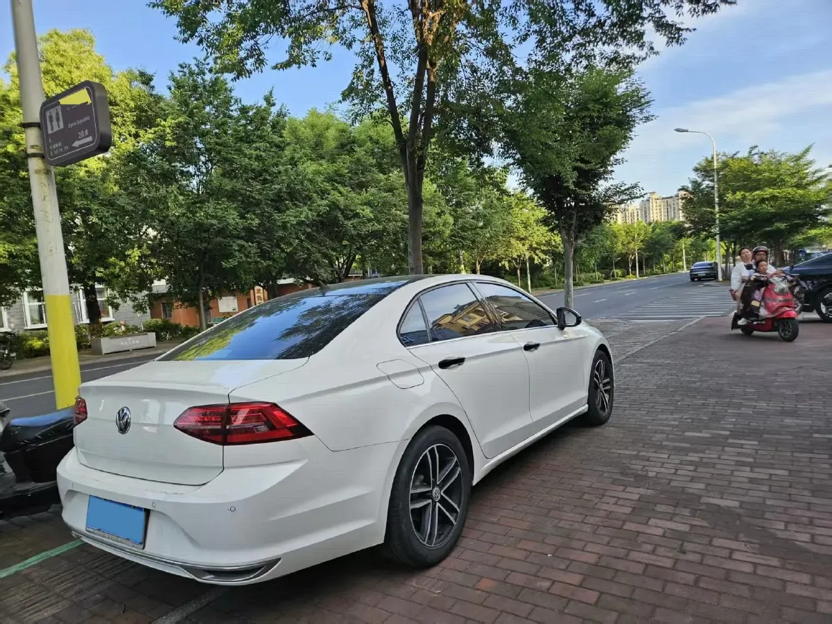 2019 Volkswagen Passat 1.4T 150HP L4 7DCT,autocango,china used car exporter,china ev exporter,chinese used car exporter,chinese used ev exporter