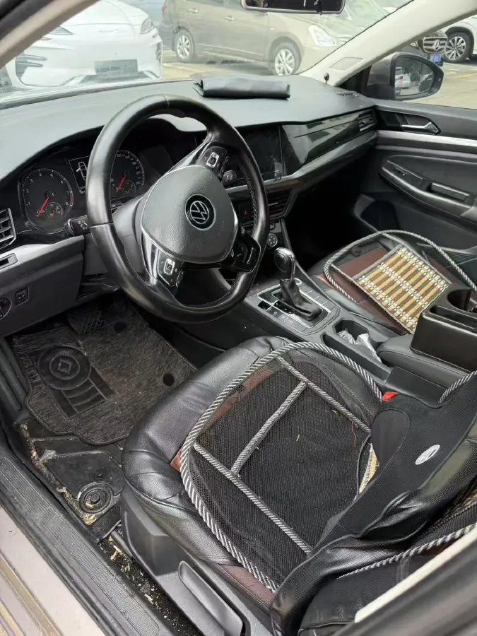 2021 Volkswagen Bora 1.5L 113HP L4 6AT,autocango,china used car exporter,china ev exporter,chinese used car exporter,chinese used ev exporter