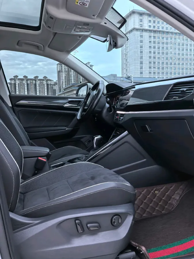 2020 Volkswagen Tayron 2.0T 186HP L4 7DCT,autocango,china used car exporter,china ev exporter,chinese used car exporter,chinese used ev exporter