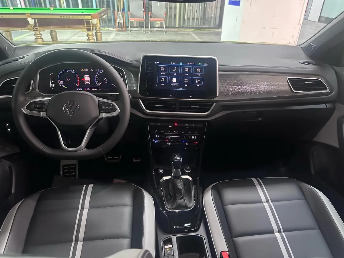 2023 Volkswagen T-Roc 1.5T 160HP L4 7DCT,autocango,china used car exporter,china ev exporter,chinese used car exporter,chinese used ev exporter