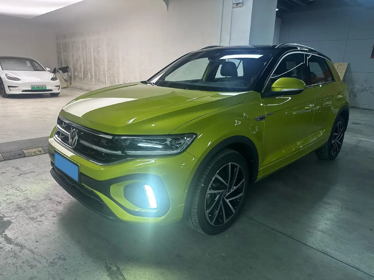 2023 Volkswagen T-Roc 1.5T 160HP L4 7DCT,autocango,china used car exporter,china ev exporter,chinese used car exporter,chinese used ev exporter
