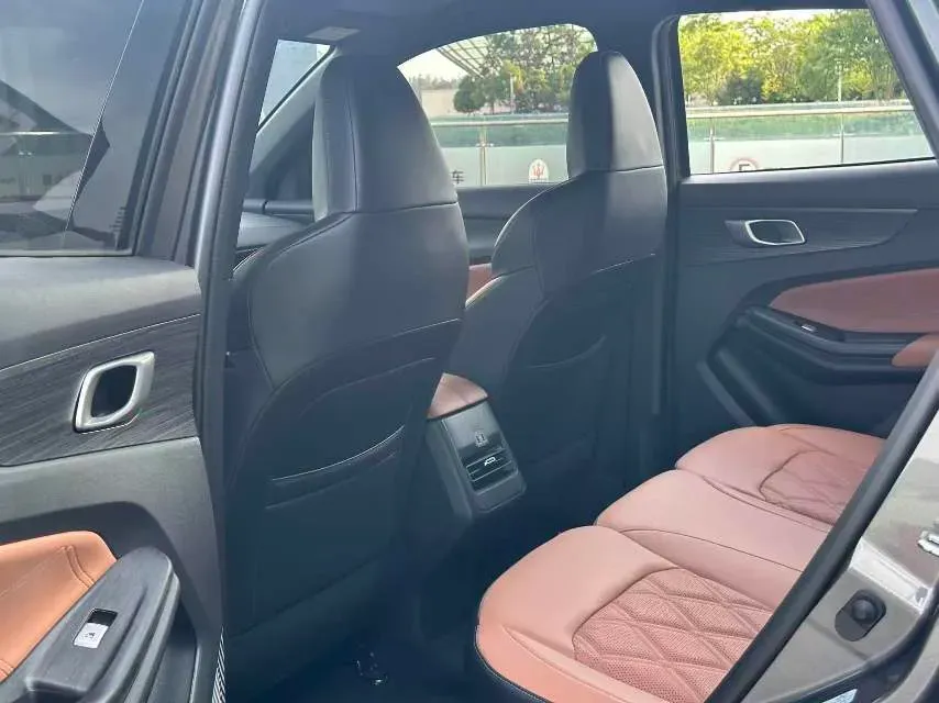 2024 ChangAn QiYuan Q05 1.5L 110HP L4 E-CVT PHEV 18.4KWH,autocango,china used car exporter,china ev exporter,chinese used car exporter,chinese used ev exporter
