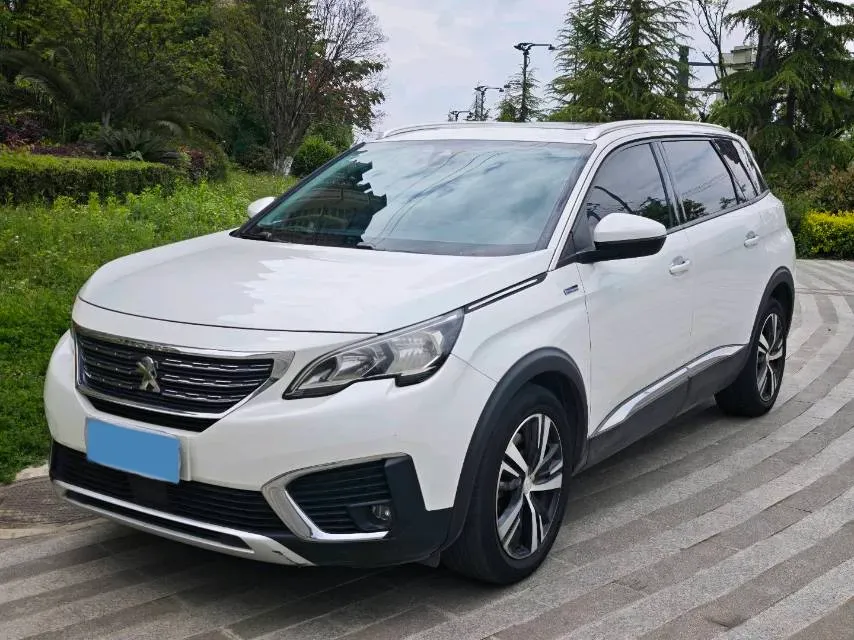 2017 Peugeot 5008 1.8T 204HP L4 6AT,autocango,china used car exporter,china ev exporter,chinese used car exporter,chinese used ev exporter