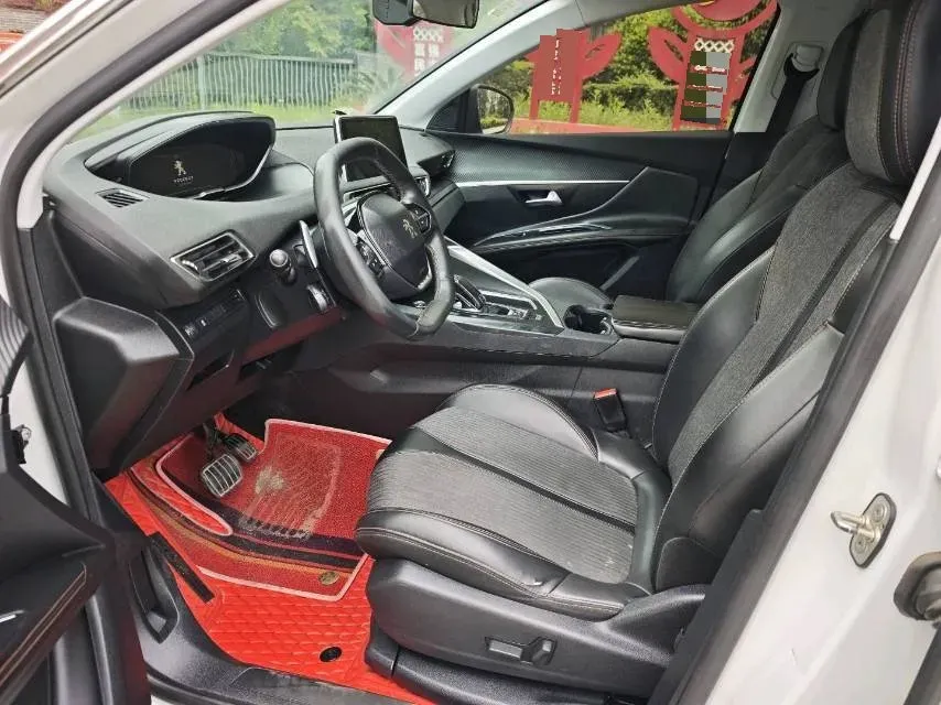 2017 Peugeot 5008 1.8T 204HP L4 6AT,autocango,china used car exporter,china ev exporter,chinese used car exporter,chinese used ev exporter