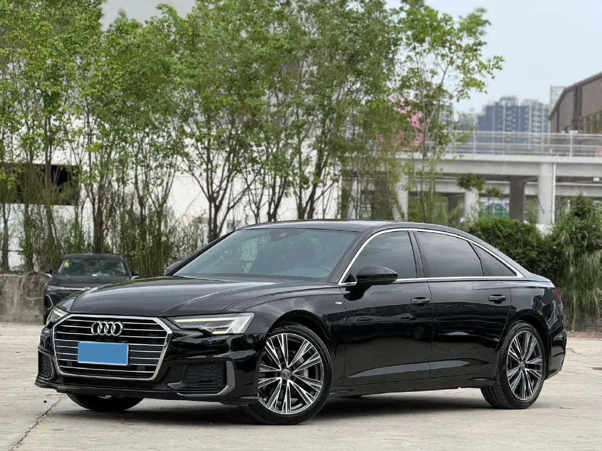 2021 Audi A6L 2.0T 224HP L4 7DCT,autocango,china used car exporter,china ev exporter,chinese used car exporter,chinese used ev exporter