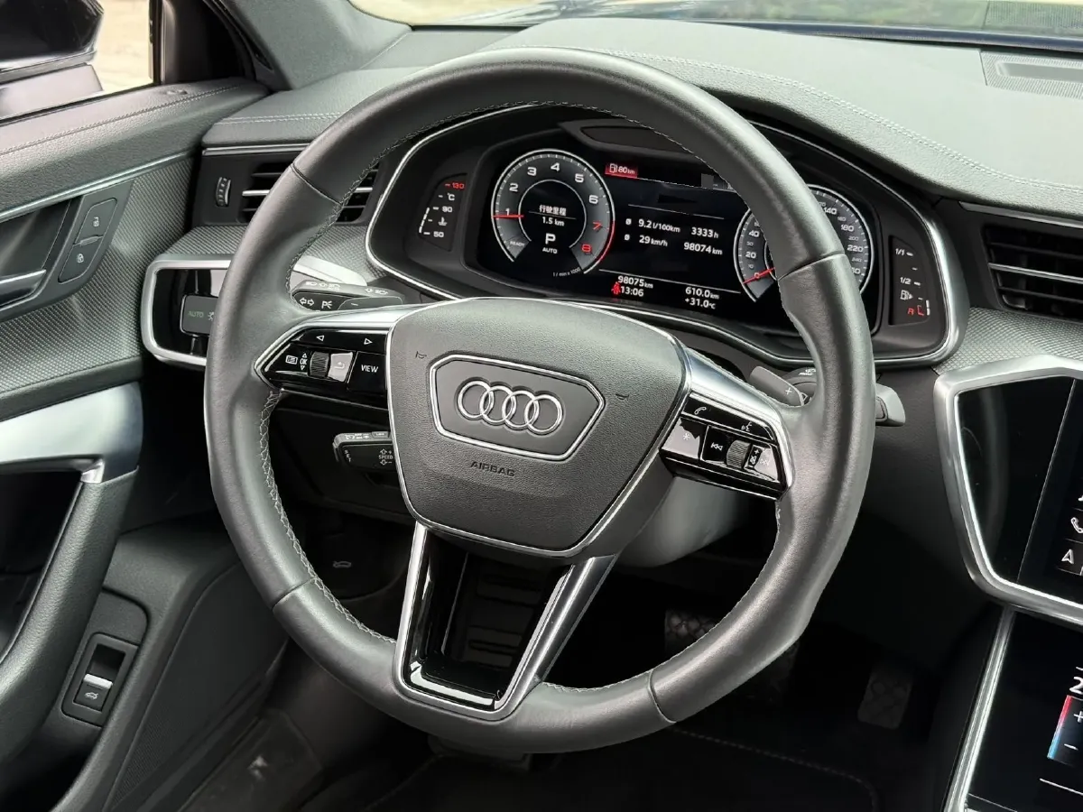 2021 Audi A6L 2.0T 224HP L4 7DCT,autocango,china used car exporter,china ev exporter,chinese used car exporter,chinese used ev exporter