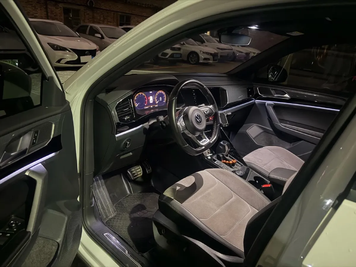 2020 Volkswagen Tayron 2.0T 220HP L4 7DCT,autocango,china used car exporter,china ev exporter,chinese used car exporter,chinese used ev exporter