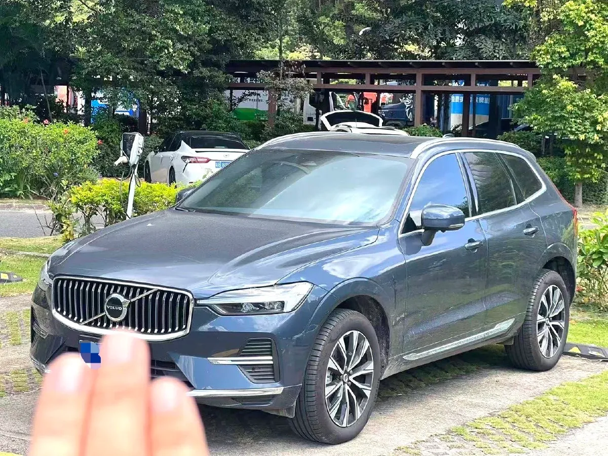 2022 Volvo XC60 2.0T 250HP L4 8AT,autocango,china used car exporter,china ev exporter,chinese used car exporter,chinese used ev exporter