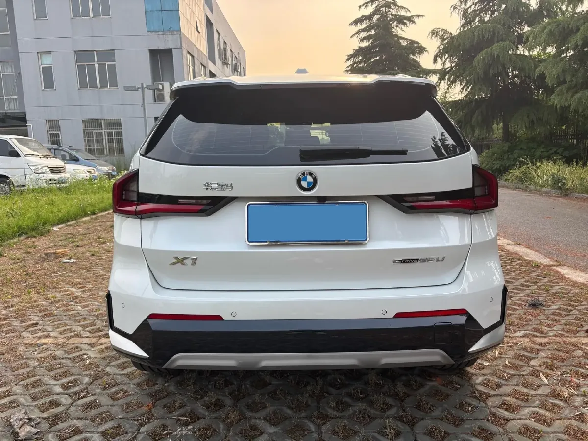 2024 BMW X1 2.0T 204HP L4 7DCT,autocango,china used car exporter,china ev exporter,chinese used car exporter,chinese used ev exporter