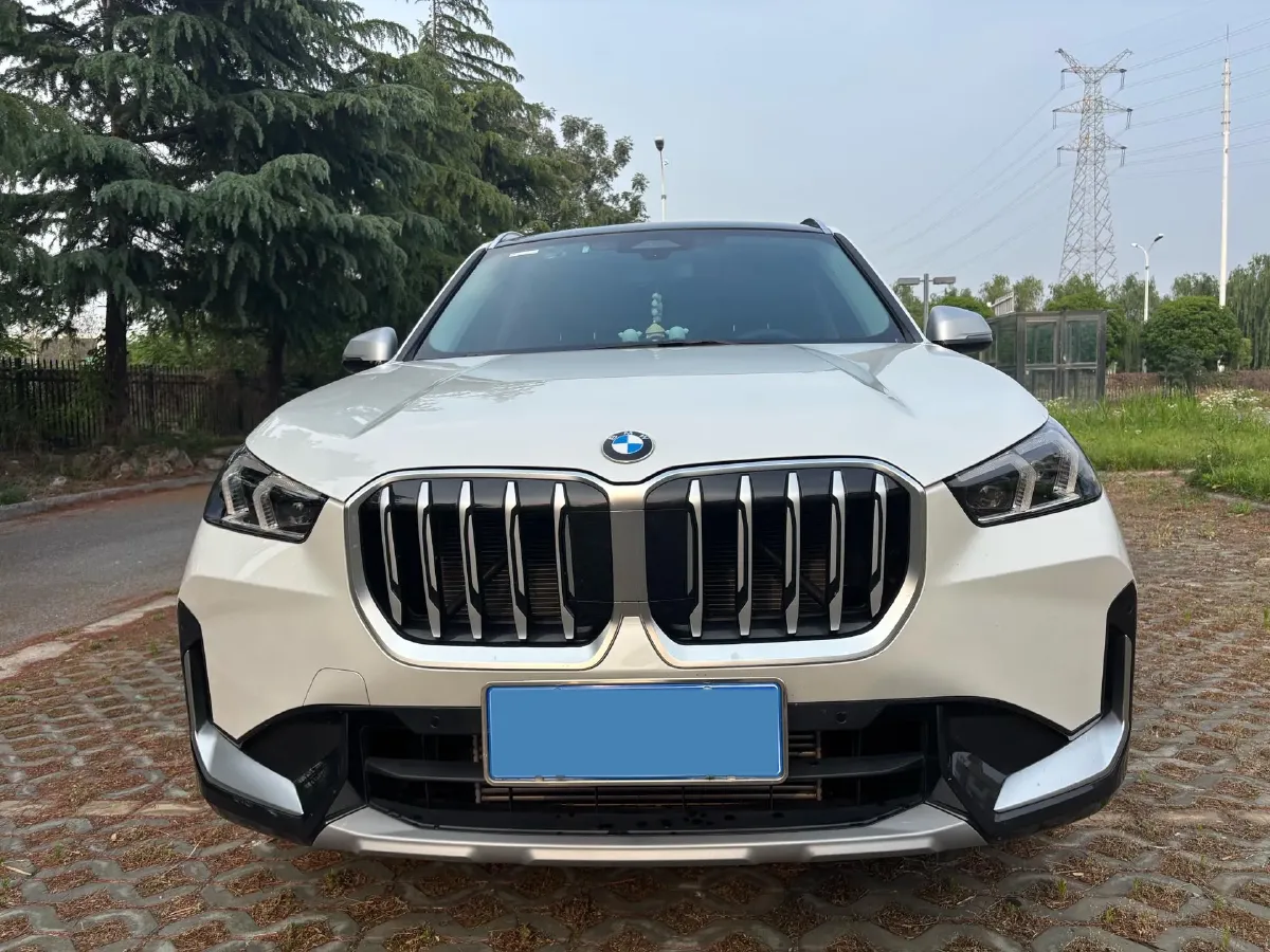 2024 BMW X1 2.0T 204HP L4 7DCT,autocango,china used car exporter,china ev exporter,chinese used car exporter,chinese used ev exporter